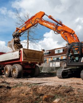 Hitachi ZX225US-7